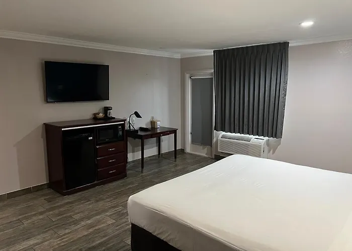 Super 8 By Wyndham Downtown Near Convention Center 4* Mesa