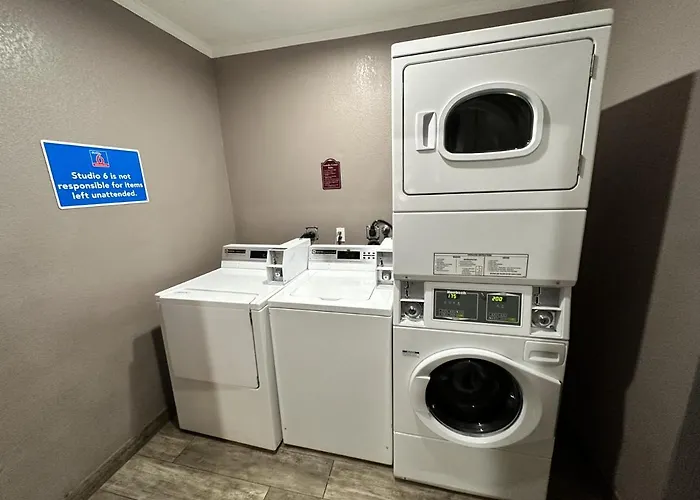 Super 8 By Wyndham Downtown Near Convention Center Hotel Mesa