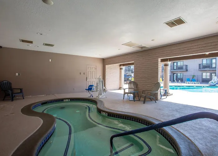Super 8 By Wyndham Downtown Near Convention Center Hotel Mesa