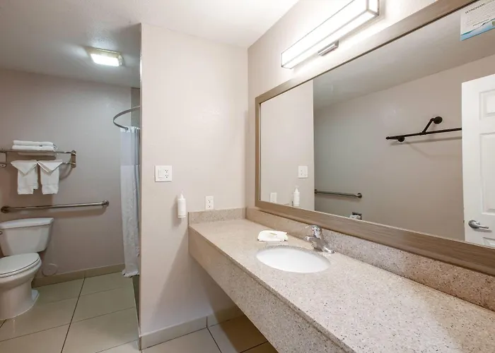 Super 8 By Wyndham Downtown Near Convention Center Mesa